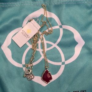 Kendra Scott Necklace